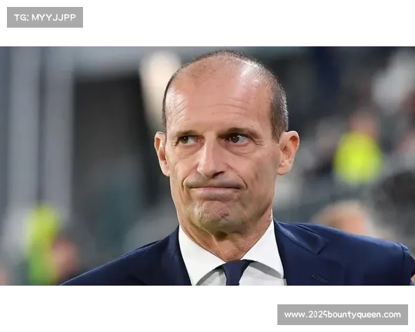 终场哨响，国际米兰主帅齐沃与尤文图斯教练阿莱格里拥抱致意展现体育精神